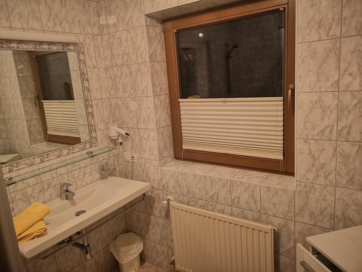 Hotel Pension Siggi Sankt Leonhard im Pitztal Buitenkant foto